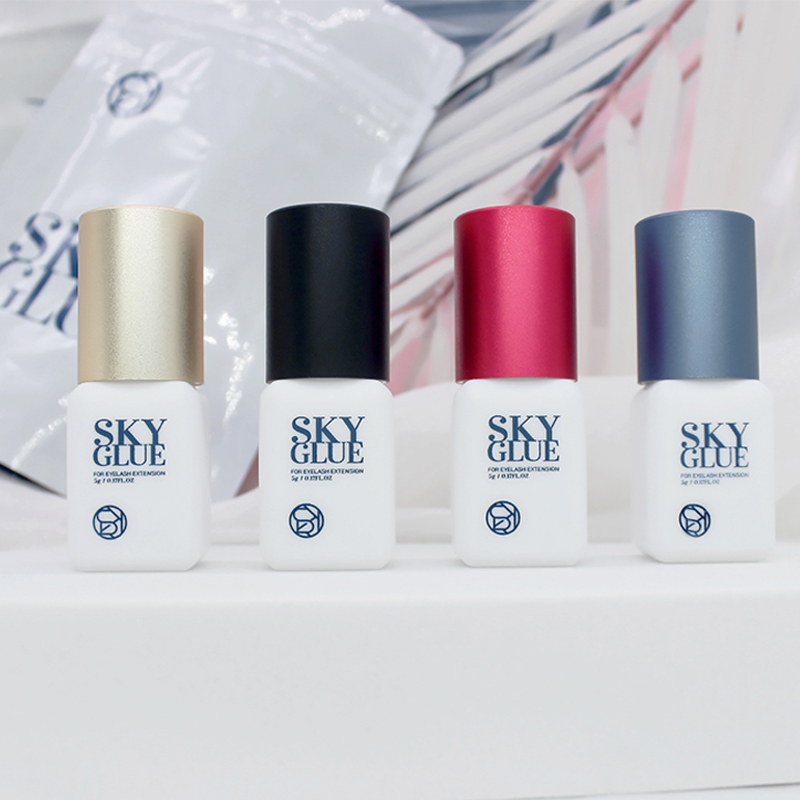 Makeup Plus Beauty - 1 bouteille de colle Sky S