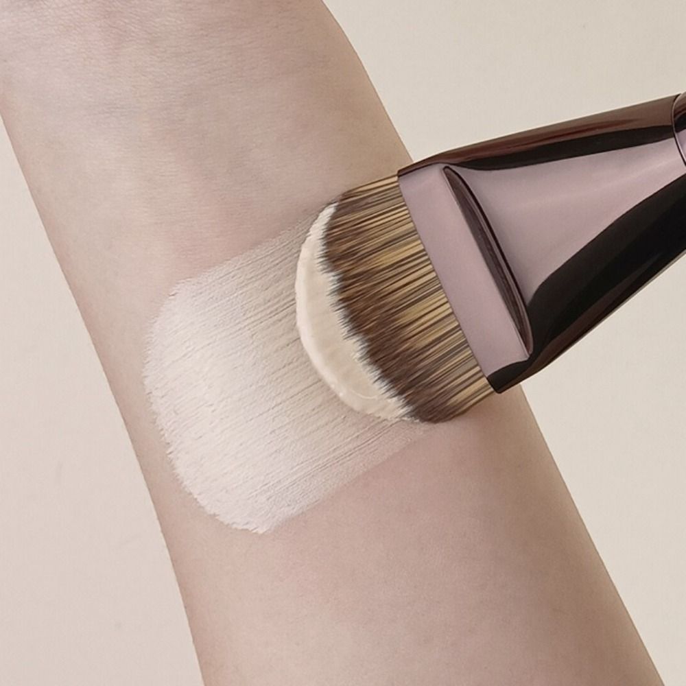Pinceau à fond de teint ultra- - Beauty Mark Makeup avis et prix